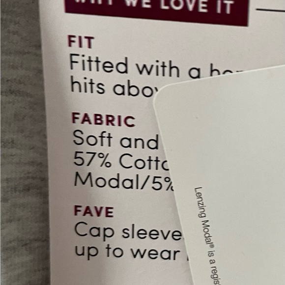 Casual streamlined figure hugging super comfy versatile “go anywhere” dress - Picture 4 of 5